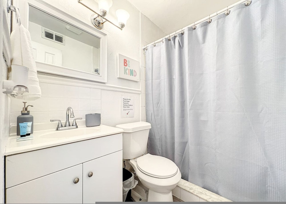 2 Bed Altamonte Springs Apartment Unit 1 view 3