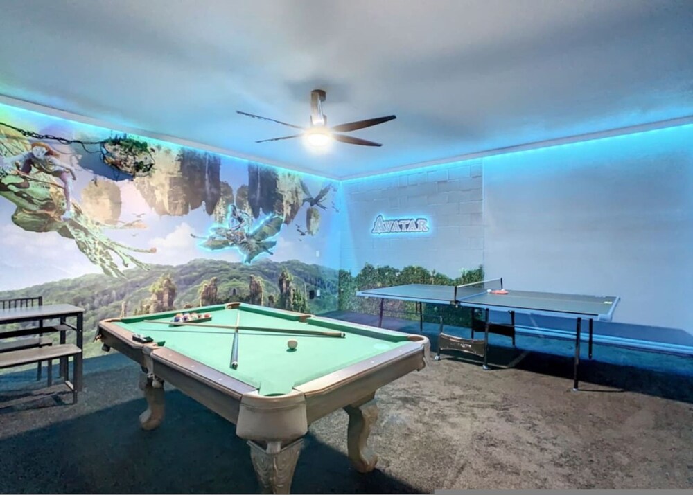 Windsor Westside Paradise Pool