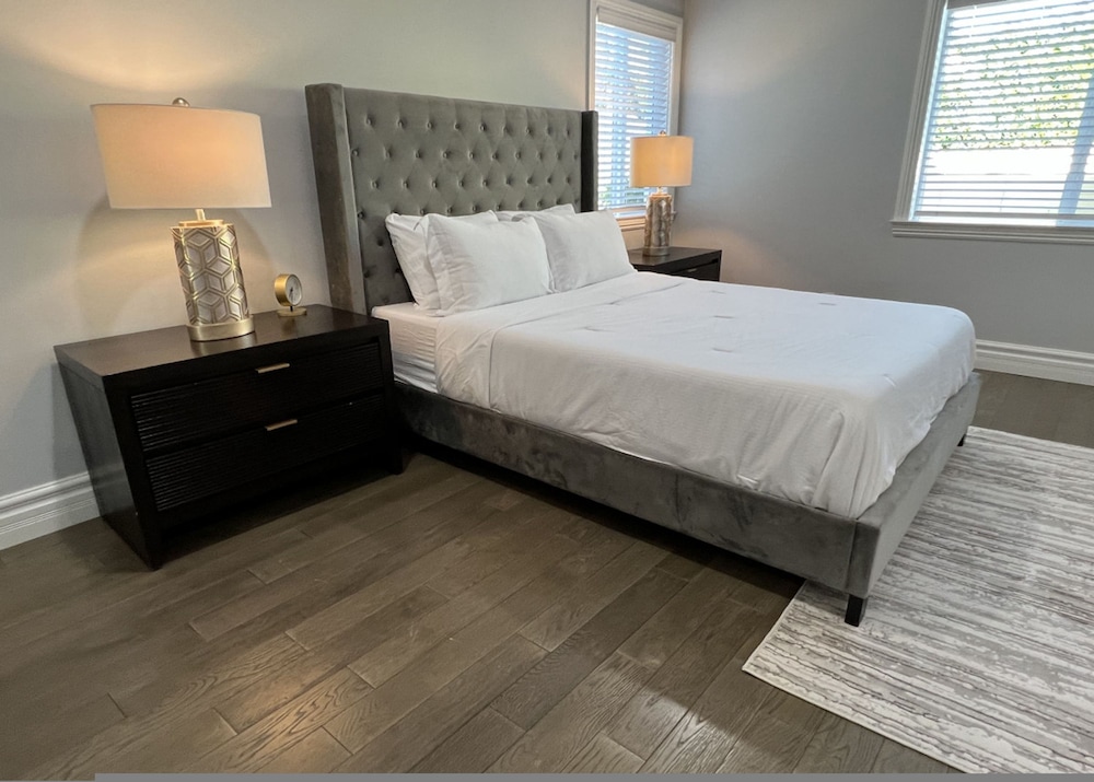 Upscale Modern 4BR Torrance House Built 2018 w Garage Fenced Yard Patio p79