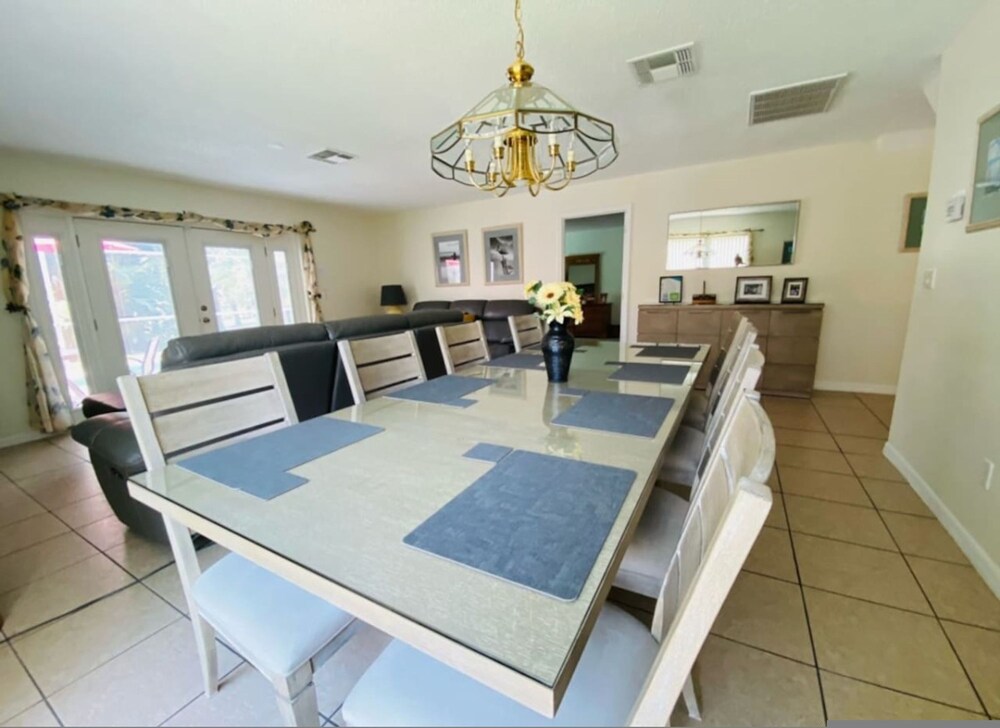The Sunshine Home in Haines City