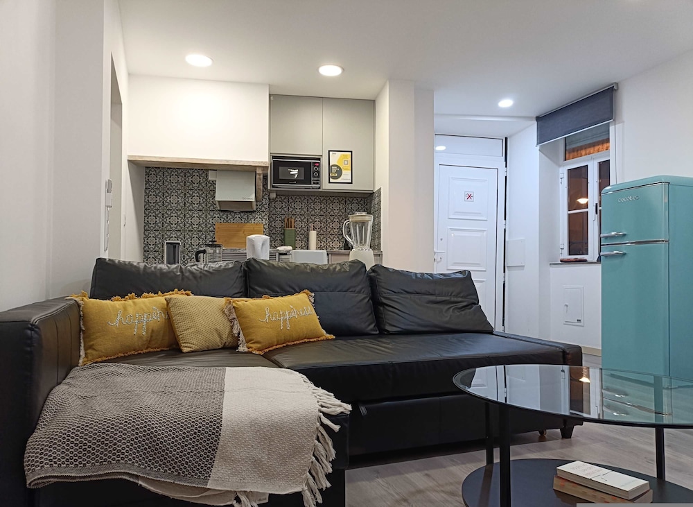 Chic Lisbon Duplex Tram Views Local Vibes