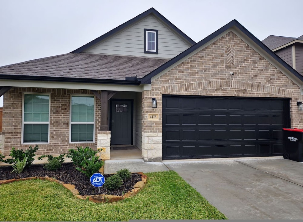 Serenity in Suburbia - Katy Tx
