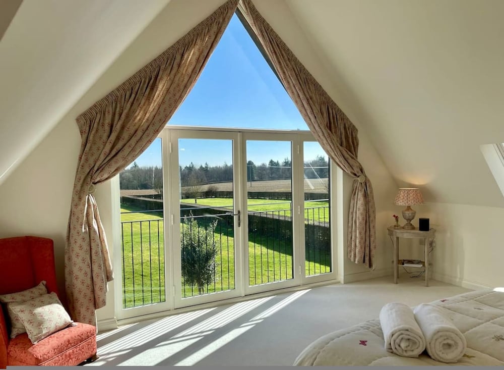 The Barn in the Chilterns - From 1590 Per Night