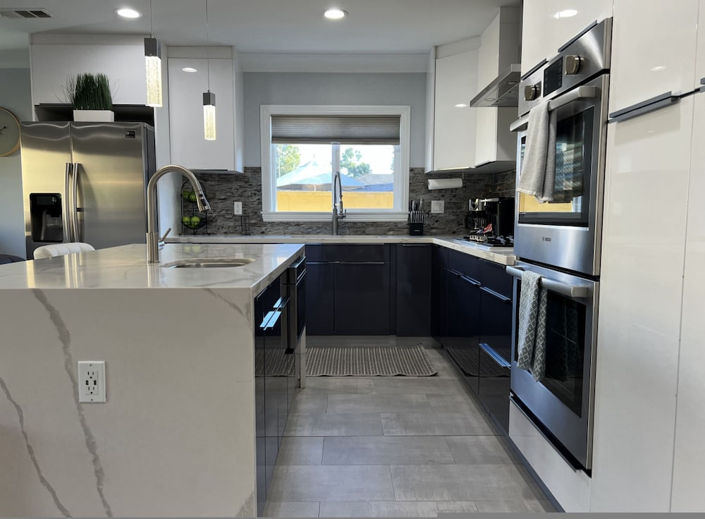 Upscale Modern 4BR Torrance House Built 2018 w Garage Fenced Yard Patio p79