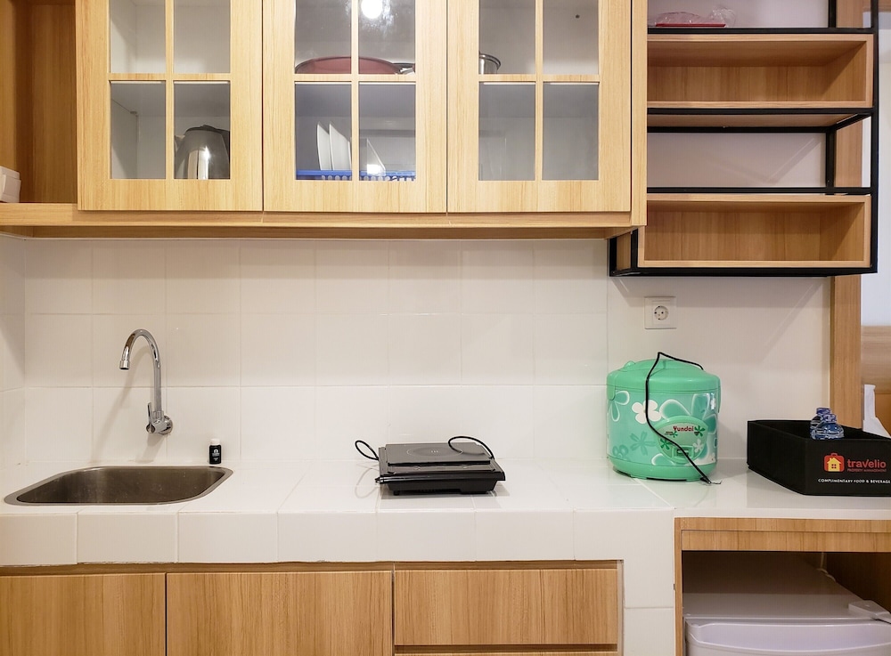 New And Homey Studio At Tokyo Riverside Pik 2 Apartment
