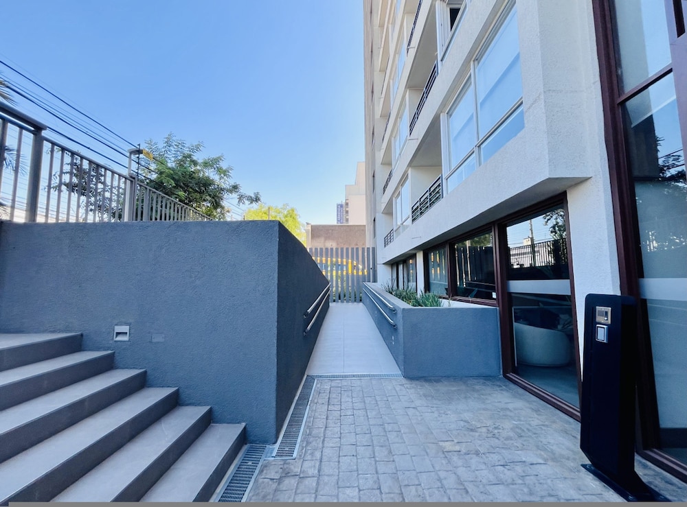 Urban Santa Elena Parking Cowork Gym Washer