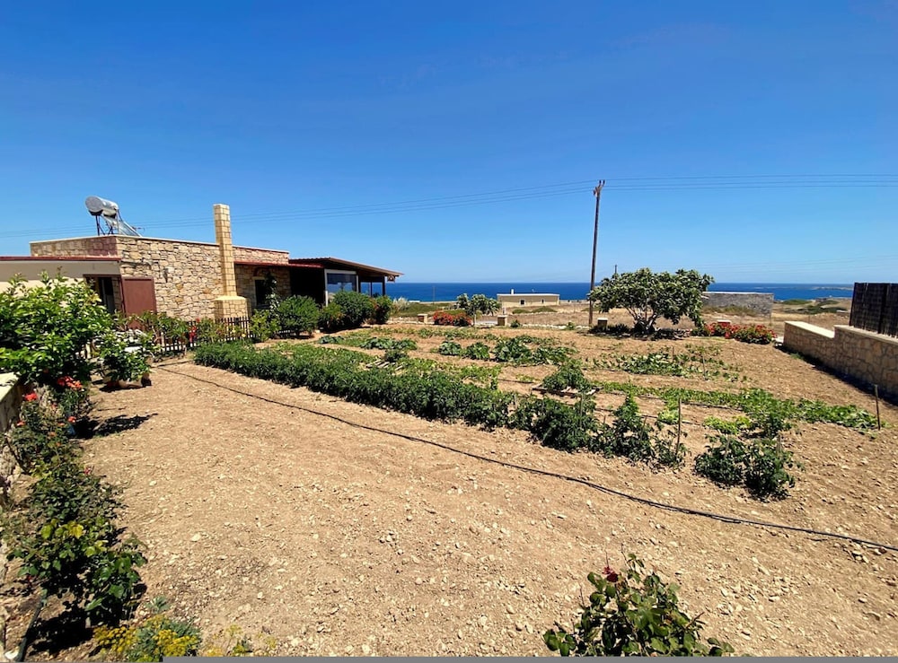 Michail Suites Afiartis Christou Pigadi