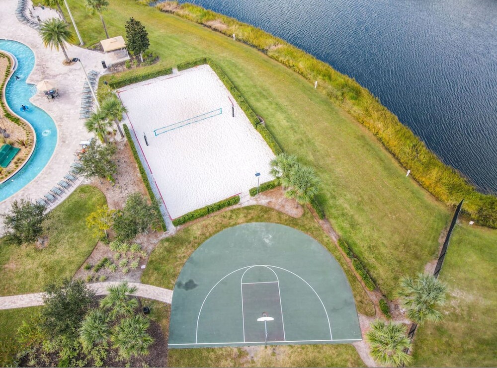Sophisticated Living at Storey Lake