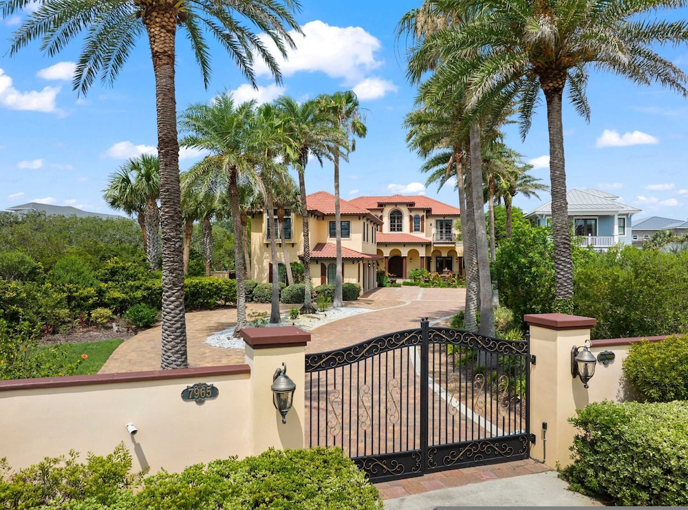 Sparkling Pool Balcony Sunsets Pool Table Dock