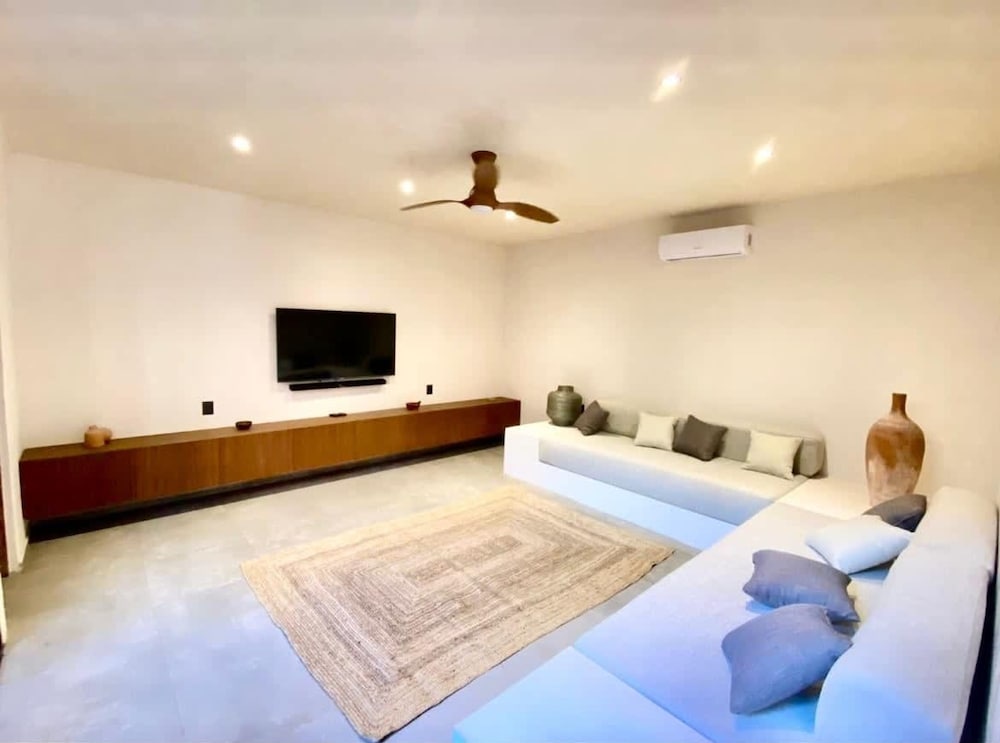 Casa Mezcalito Elegant Mexican Villa With Pool BBQ