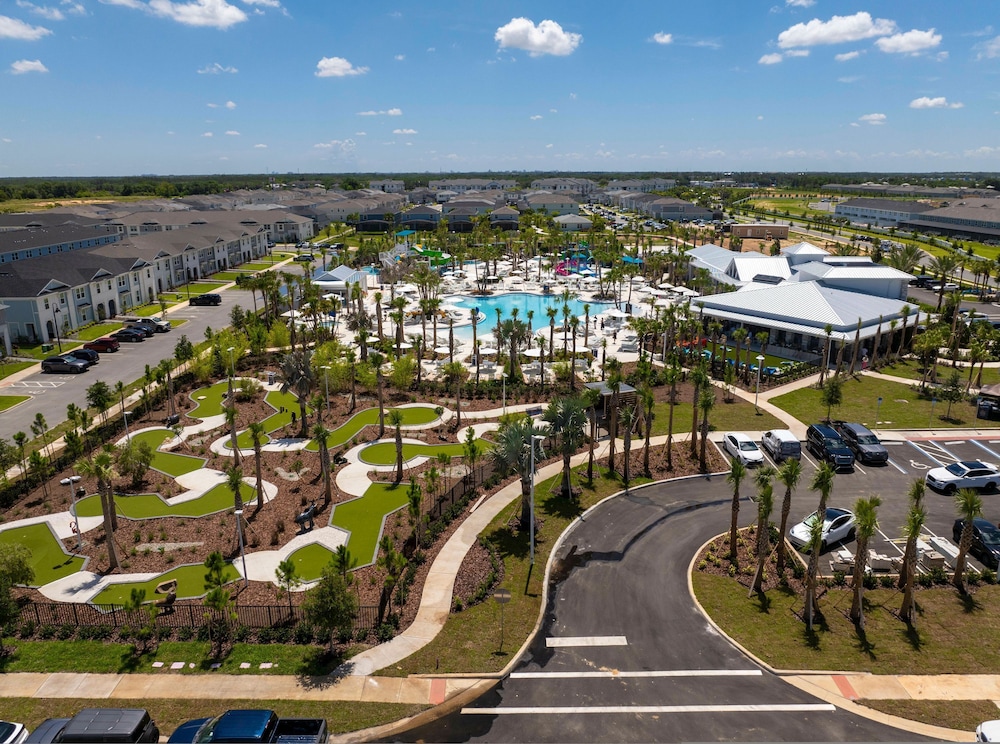Windsor Cay 7BR Water Park Free