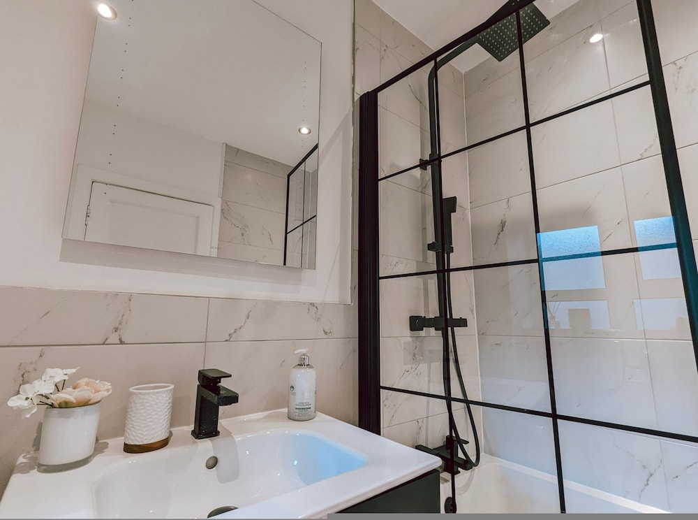 The Winchilsea Flat in St John s Wood