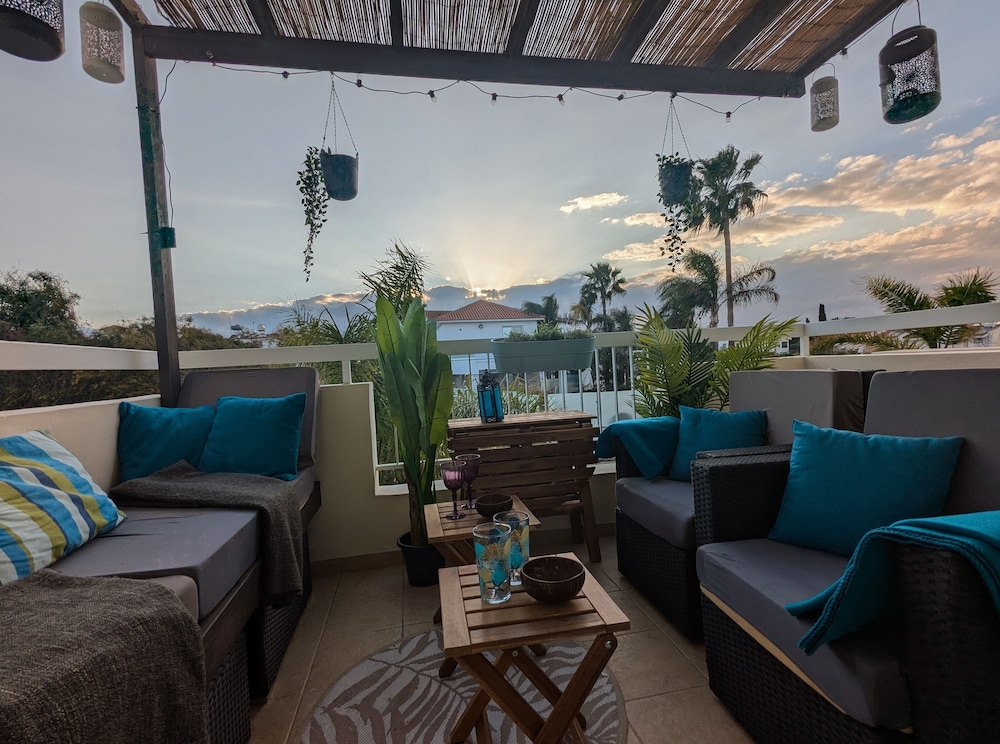 Andros Apt 2 Bed Free Wi-fi Safe Complex Pool