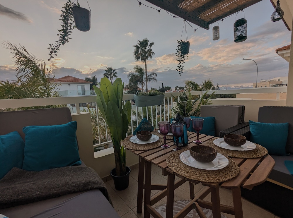 Andros Apt 2 Bed Free Wi-fi Safe Complex Pool