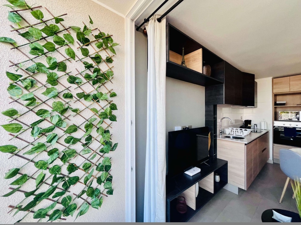 Urban Santa Elena Parking Cowork Gym Washer