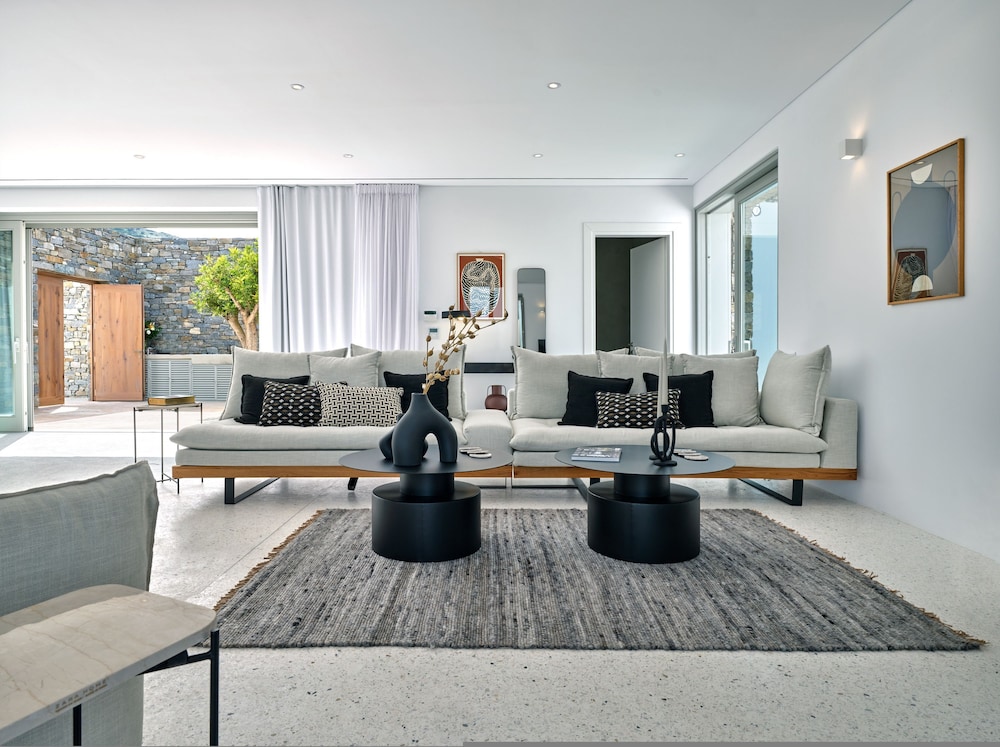 Aegean Hestia Luxury Villa of Paros