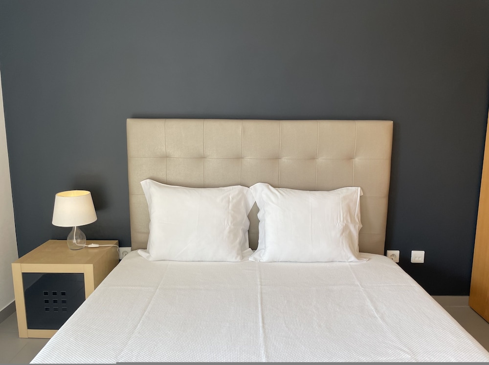 13 in Portim o With 1 Bedrooms and 1 Bathrooms