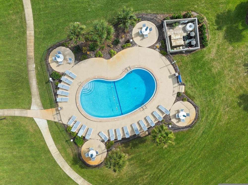 Oceanfront Pool Tennis BBQ Patio Free Parking
