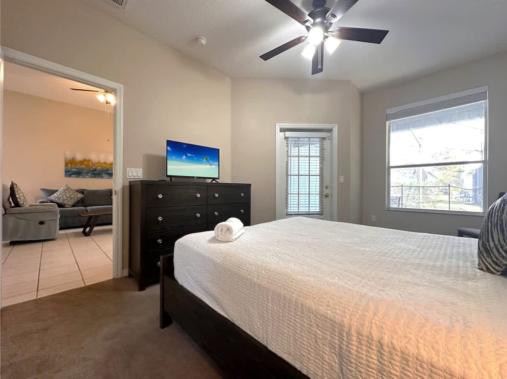 Disney Hideaway Villa Sleeps 9 4Bd Home With Pool