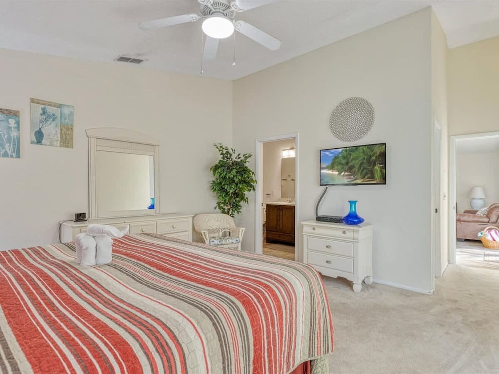 Villa Minutes From Disney 4bd 3Bt Private Pool Games