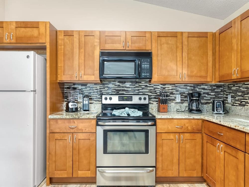 Villa Minutes From Disney 4bd 3Bt Private Pool Games