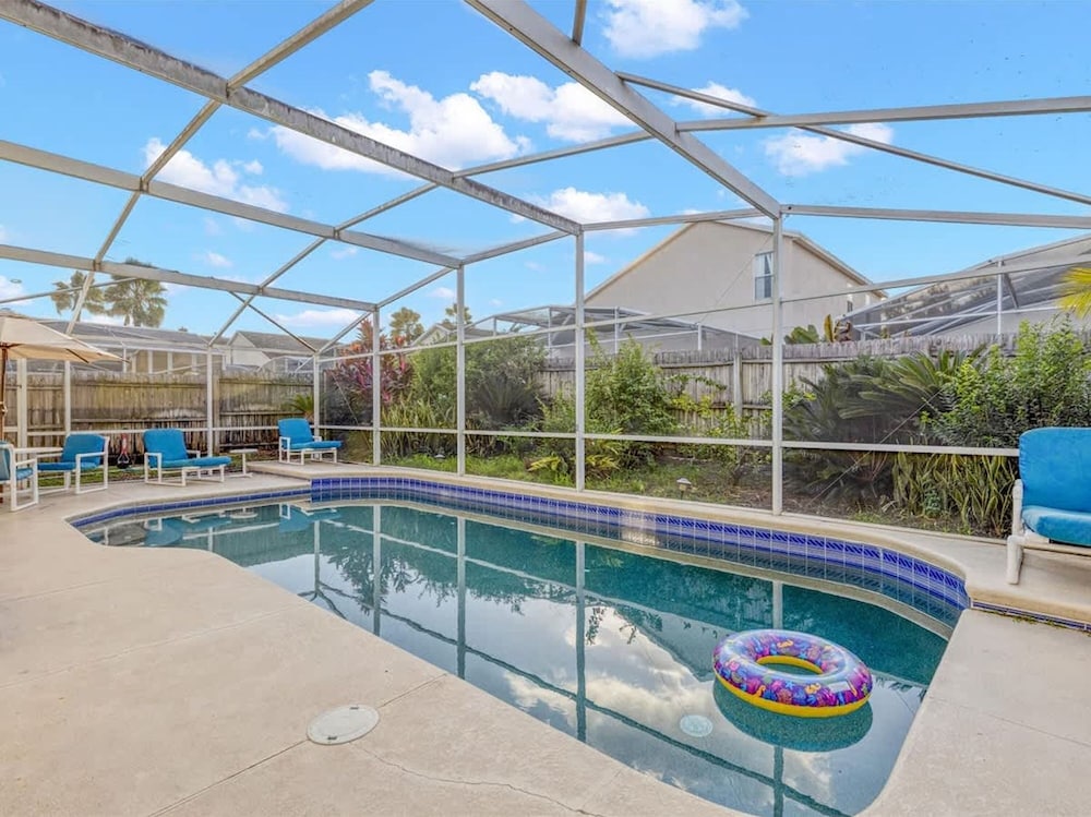Villa Minutes From Disney 4bd 3Bt Private Pool Games