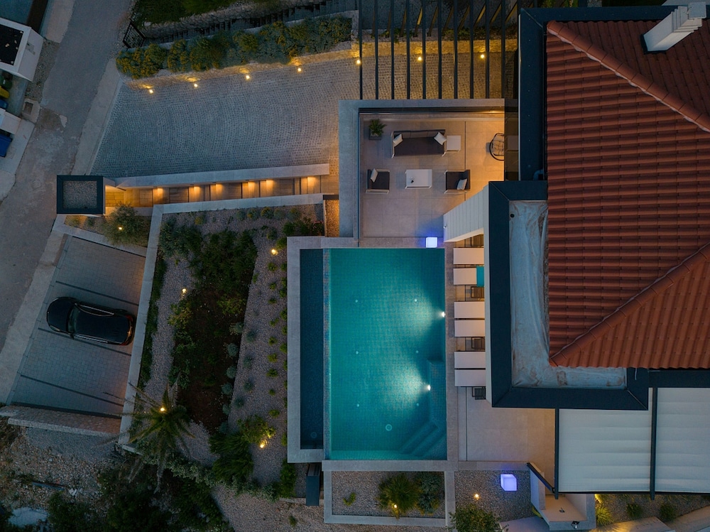 Villa Majestic With Sauna and Beautiful Views