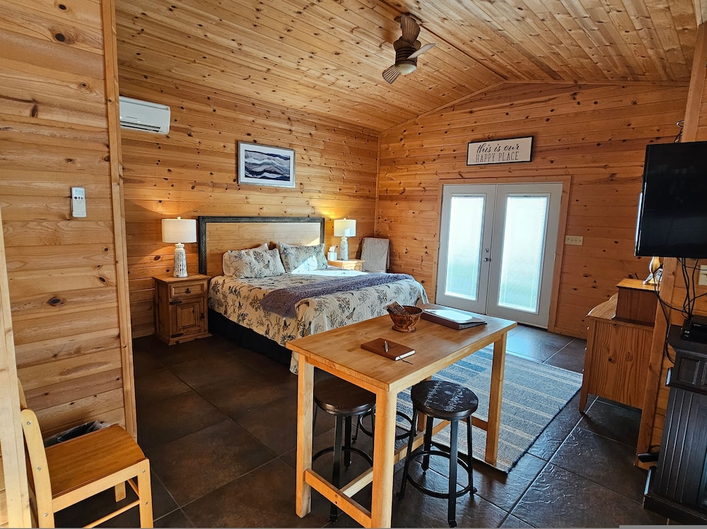 Honey Bear Haven Suite 3