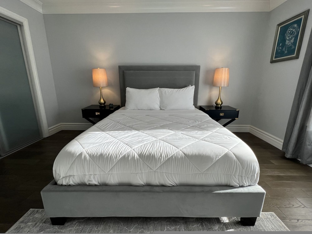 Upscale Modern 4BR Torrance House Built 2018 w Garage Fenced Yard Patio p79