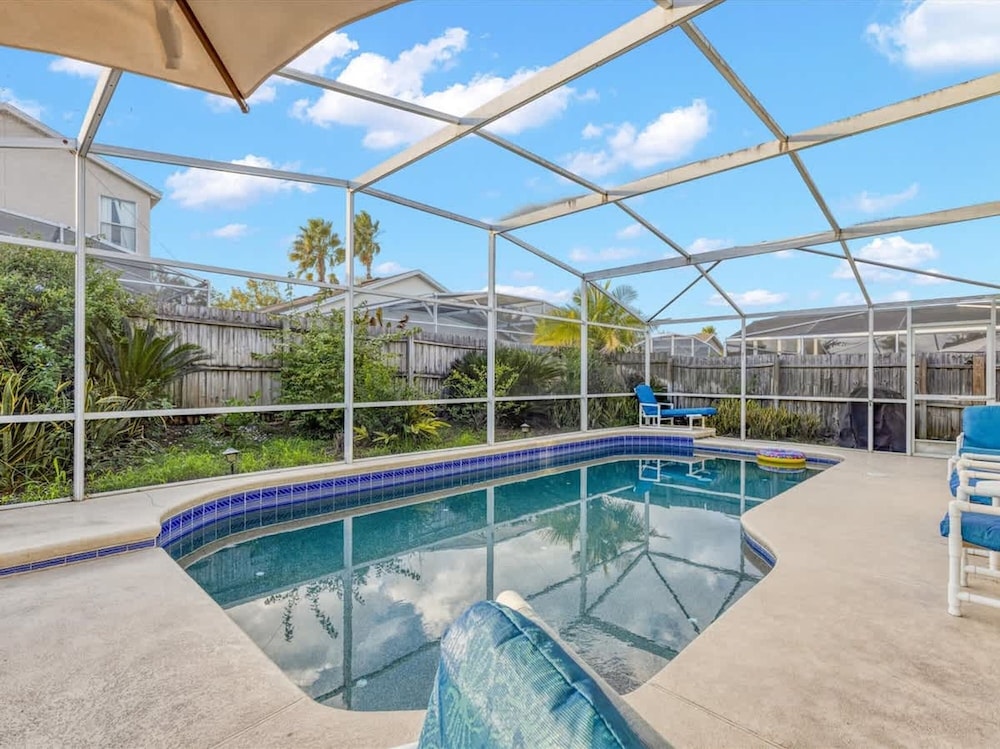 Villa Minutes From Disney 4bd 3Bt Private Pool Games