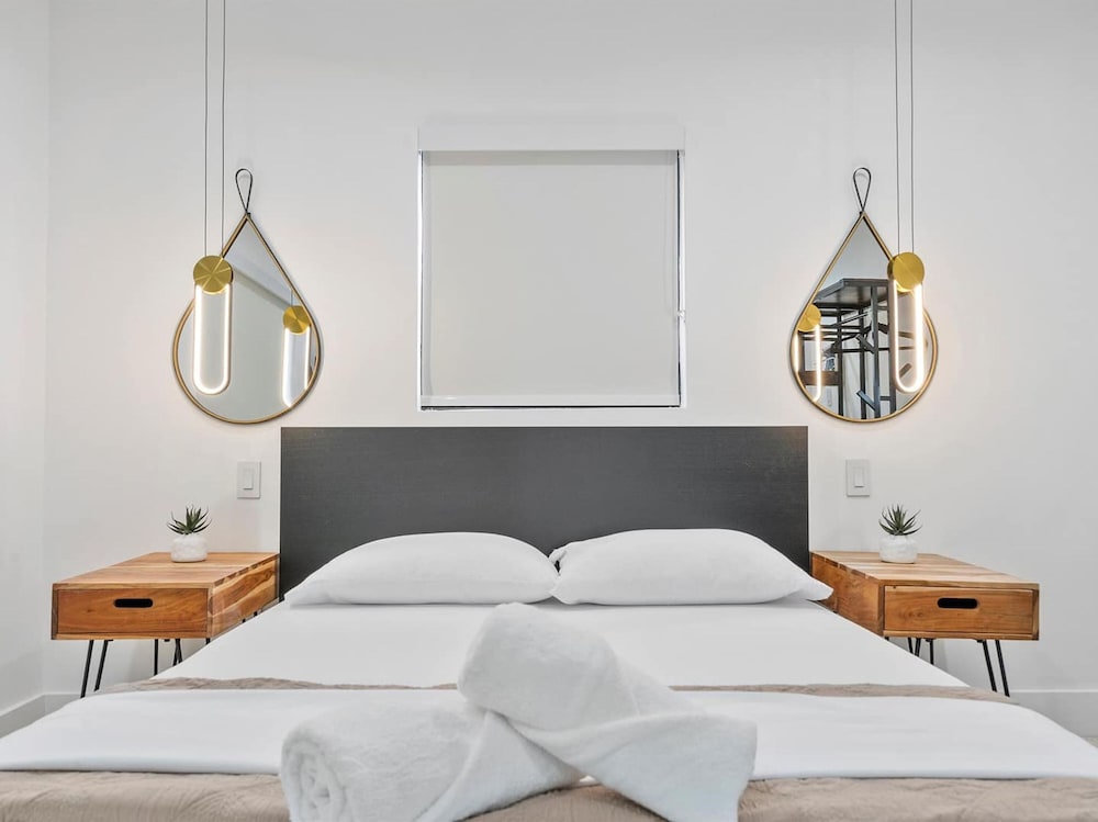 Miami Stay With Pool Luxury