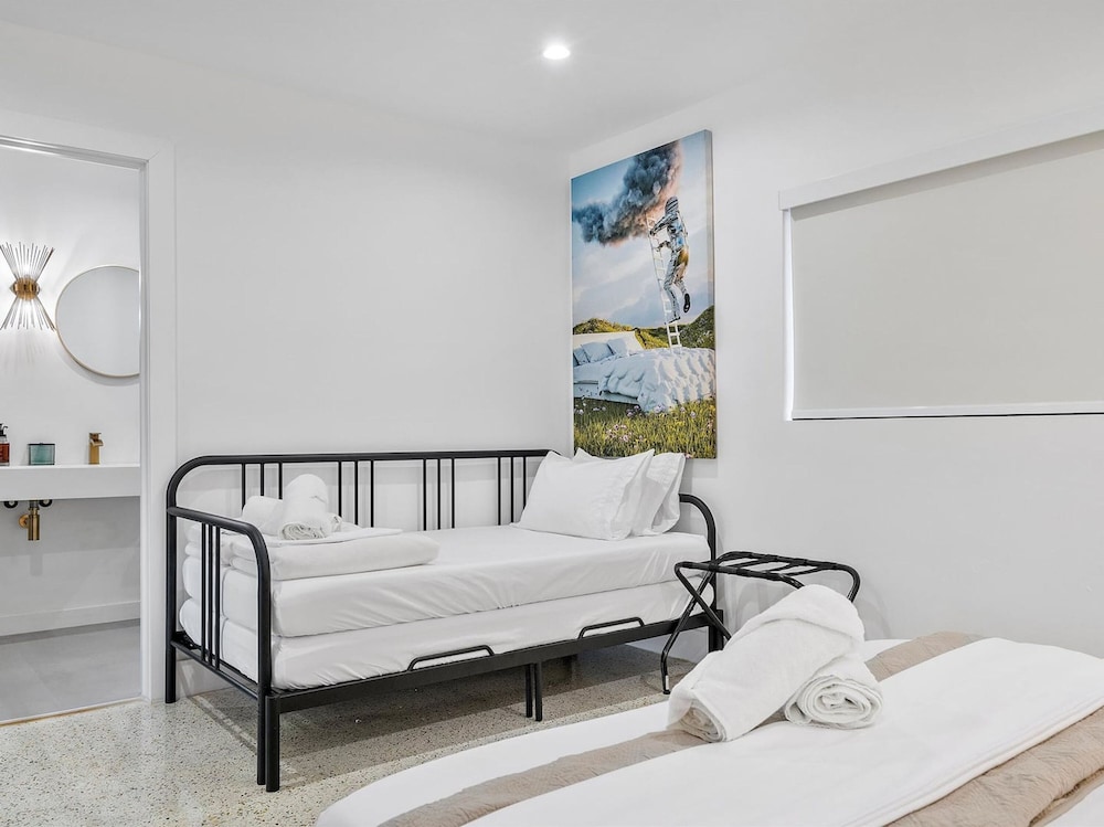 Miami Stay With Pool Luxury