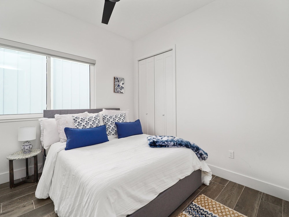 Ocean Front Flagler Beach Sleeps 5 People