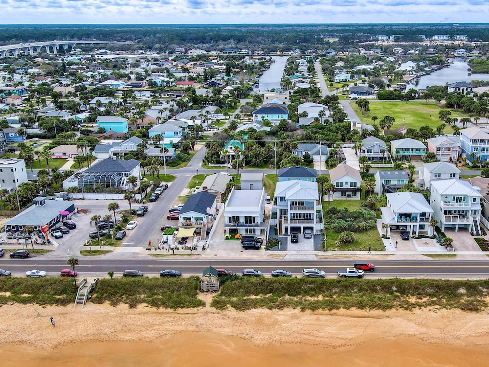 Ocean Front Flagler Beach Sleeps 5 People