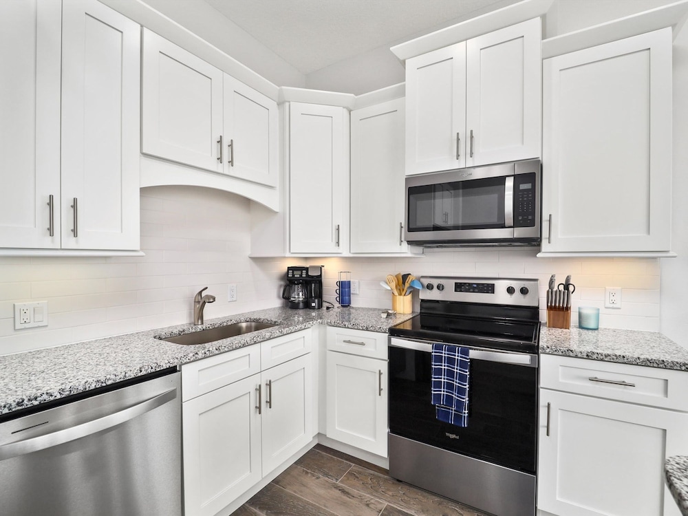 Ocean Front Flagler Beach Sleeps 5 People