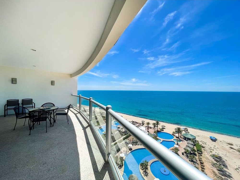 Breathtaking Luxury Oceanfront Condo