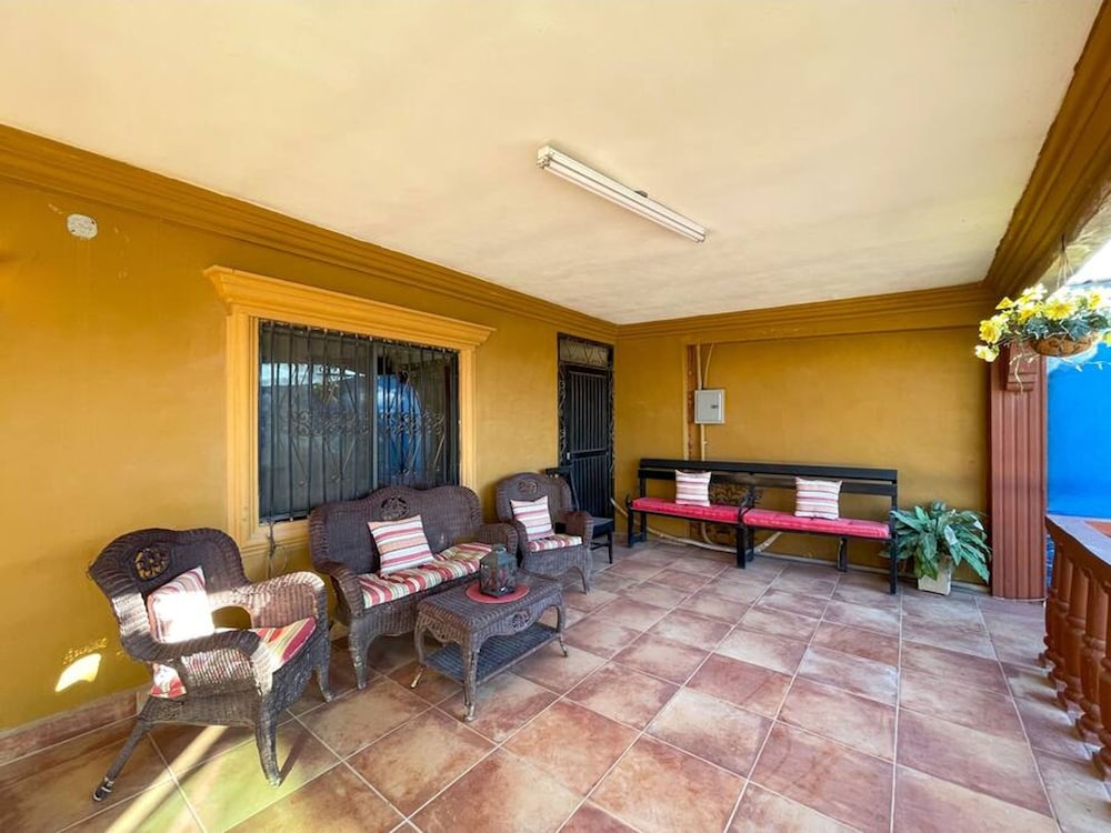 Homely Mexican Accent Apartment 2
