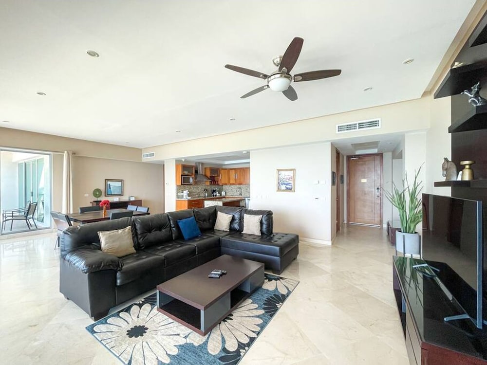 Breathtaking Luxury Oceanfront Condo