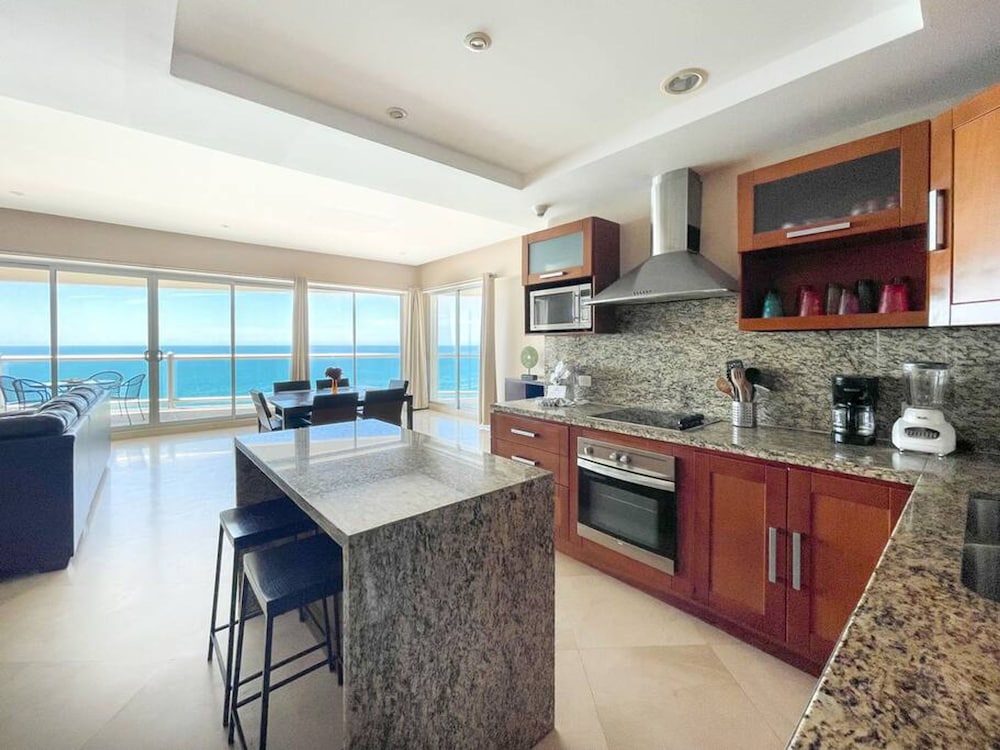 Breathtaking Luxury Oceanfront Condo