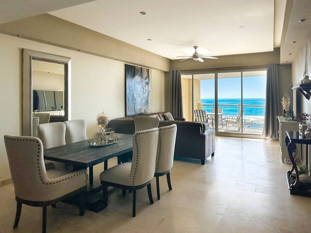 Renovated Beachfront Condo With Private Beach
