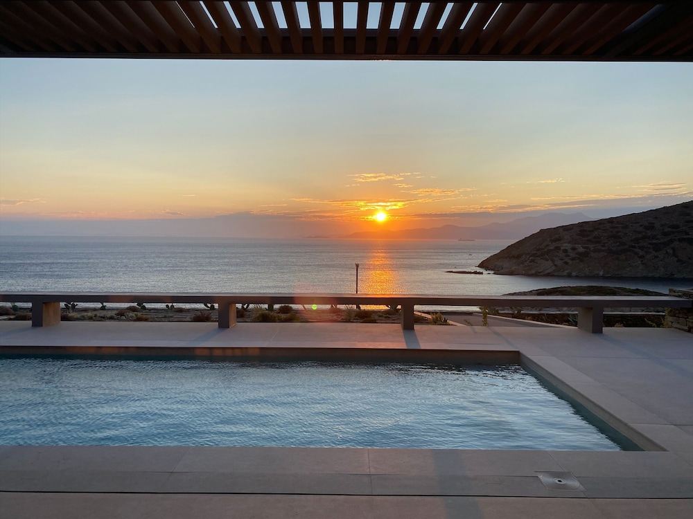 Big Blue Villas II - Andros