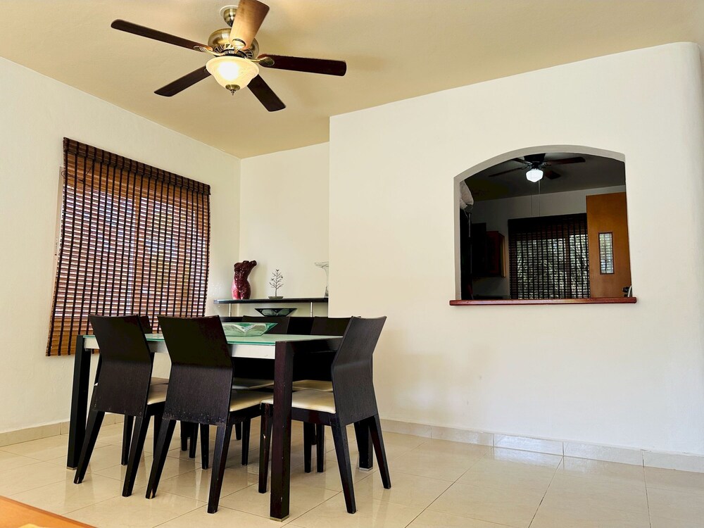 8 Pax Basic Pool Villa
