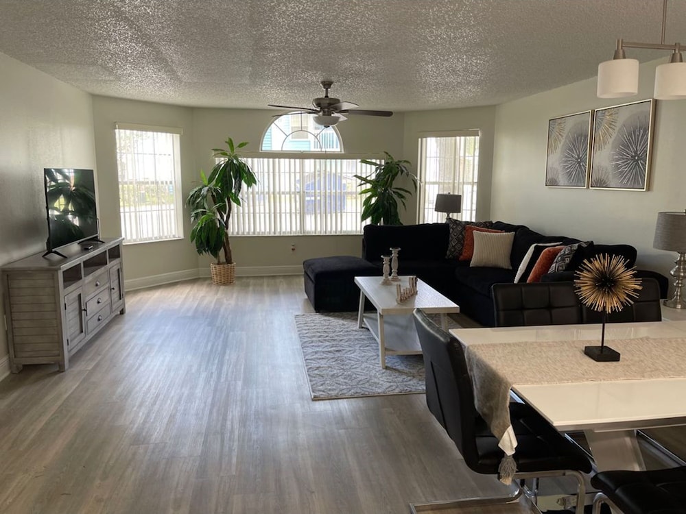 Grand Family 3BR Condo Penthouse Near Disney view 5
