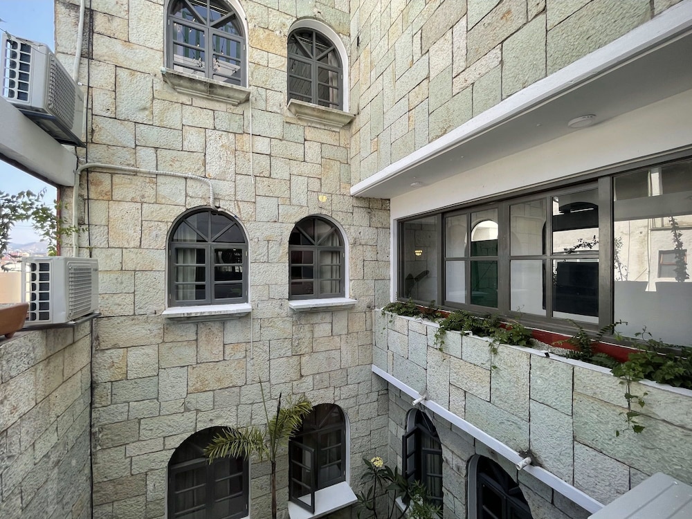 Holt s Villa Noria La Casa del Barro Verde