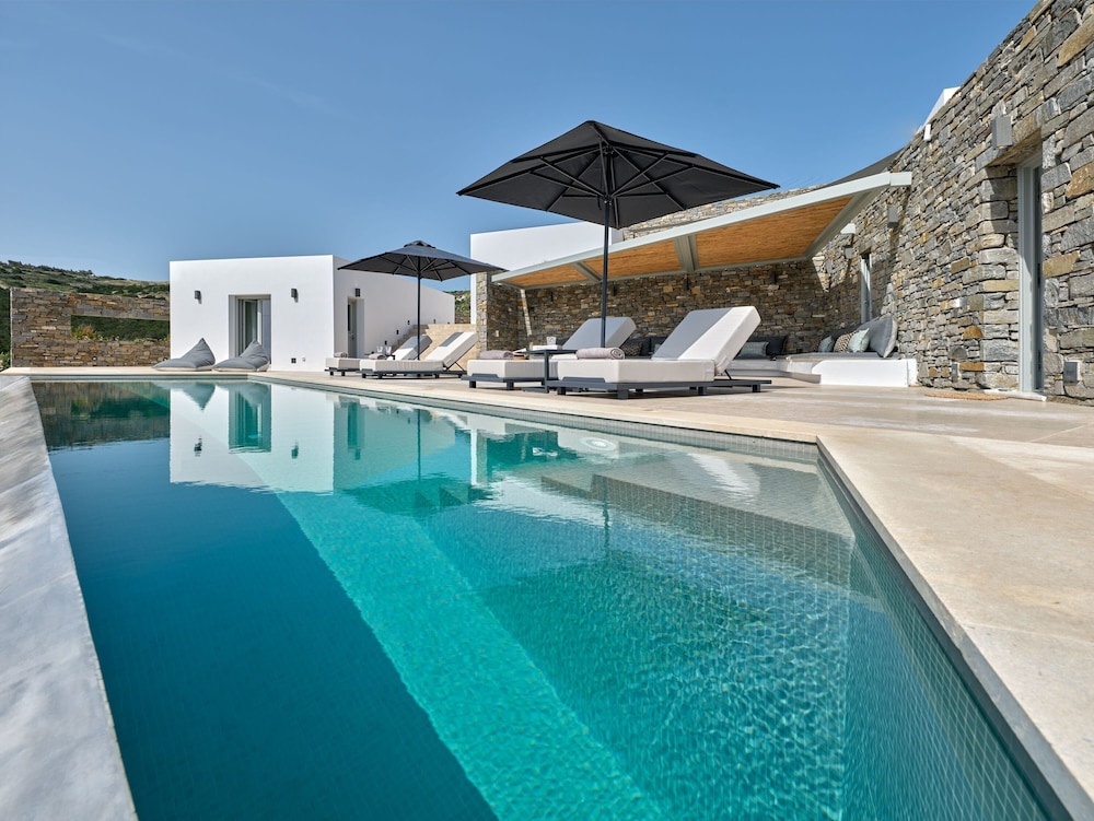 Aegean Hestia Luxury Villa of Paros