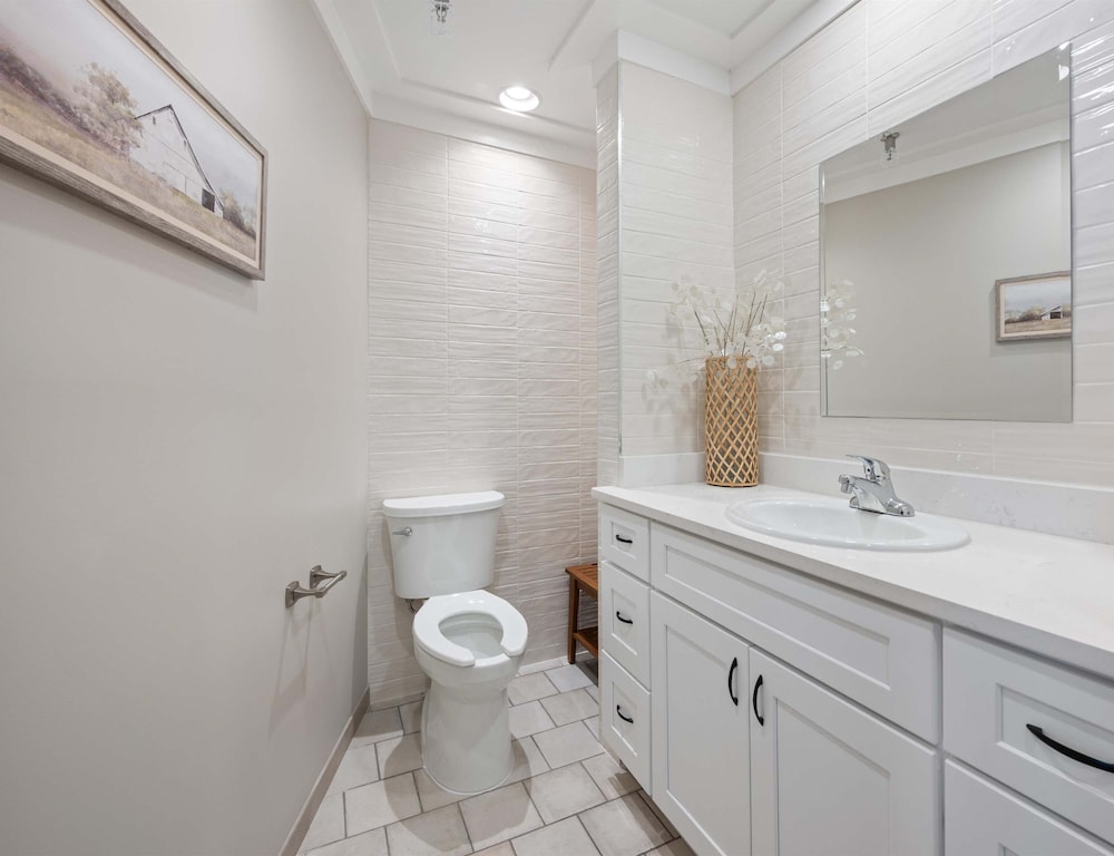 Carters Court Serene Suite