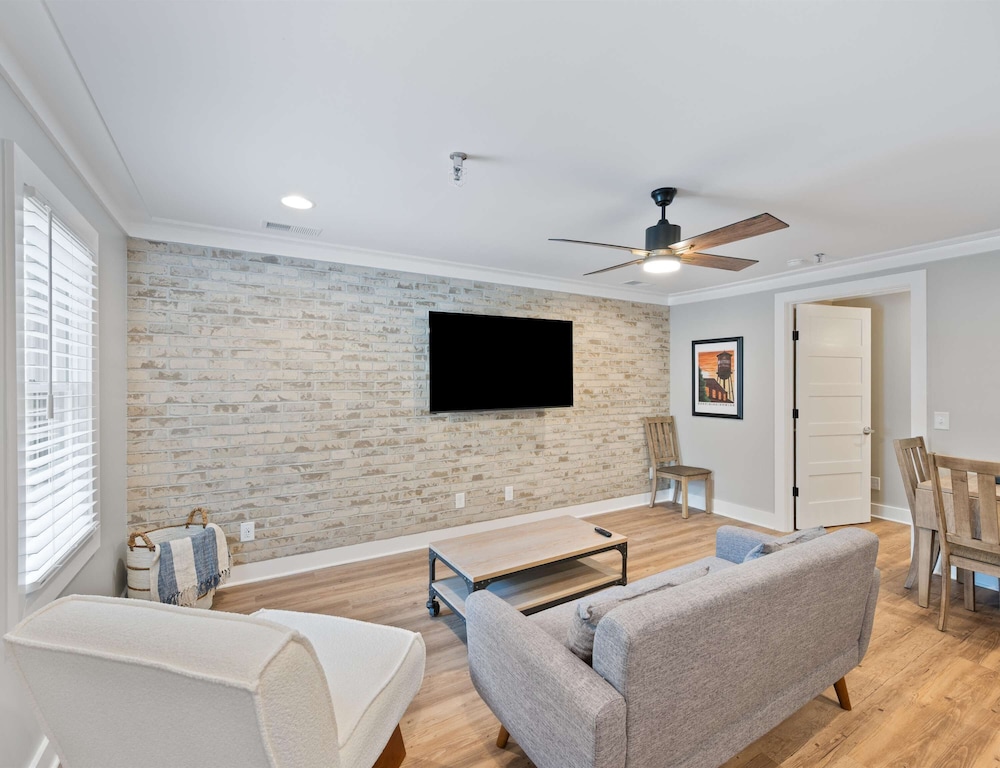 Carters Court Cozy Hideaway