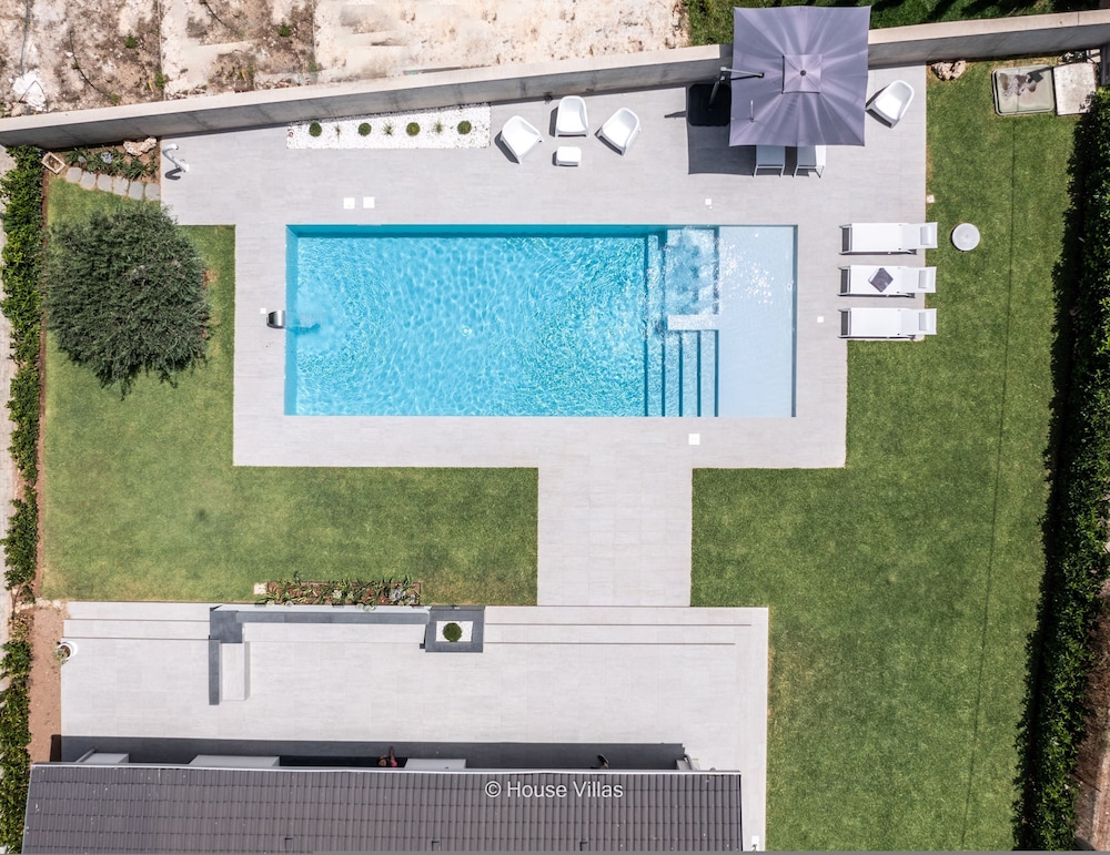 Flaben Luxury Villa in Diano Marina