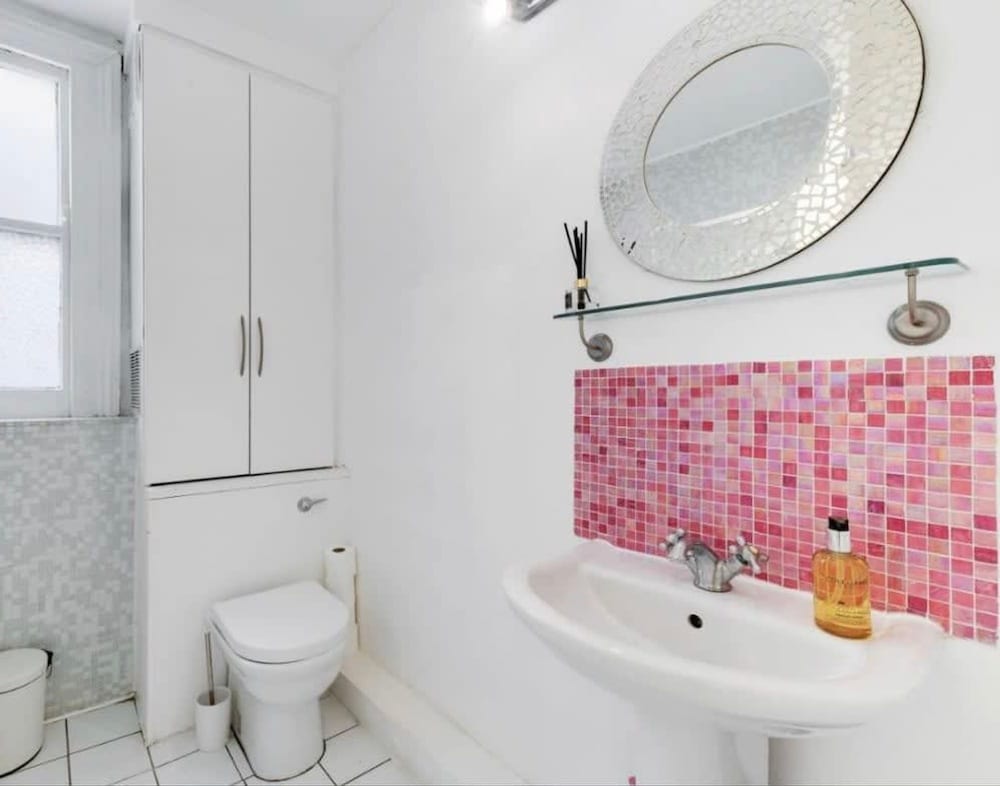 Cosy Spacious 2 Double Bedroom- Central Fulham