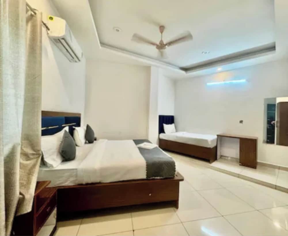 Fabhotel Satya